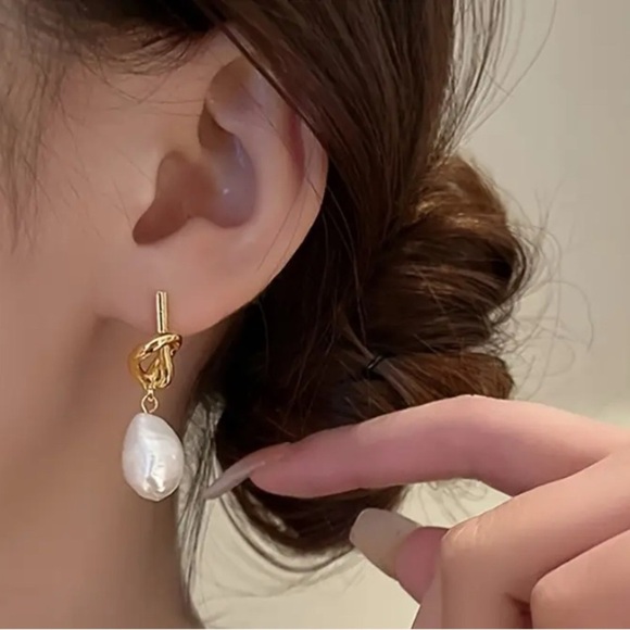 Gold Tone and White Musical Note Pearl Earrings - Picture 3 of 5